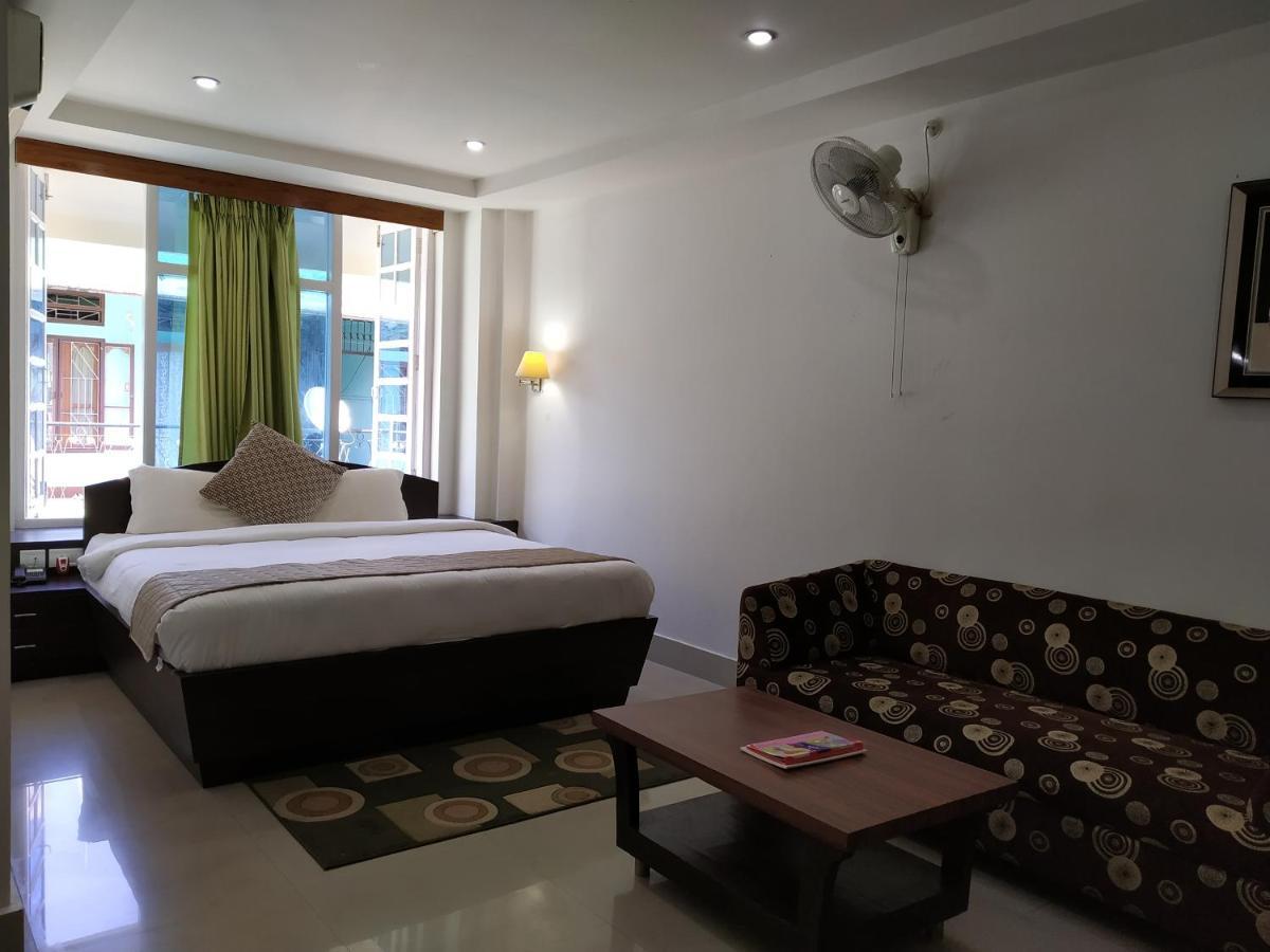 Hotel Sc Continental Itānagar 外观 照片